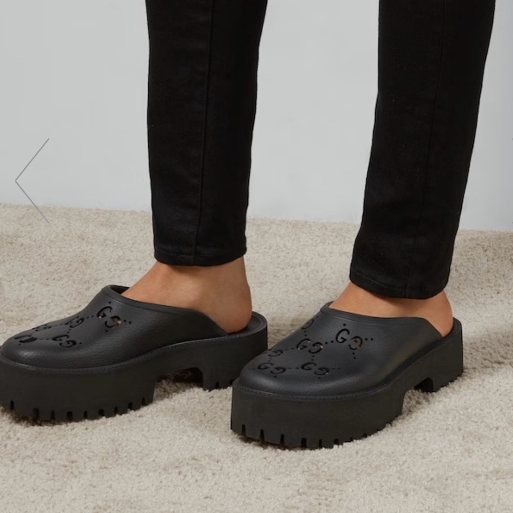 Gucci platforms GG
